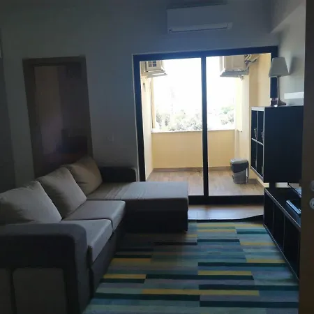 Procha Apartment *